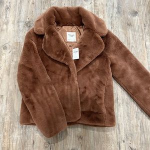 NWT Abercrombie Faux Fur Coat